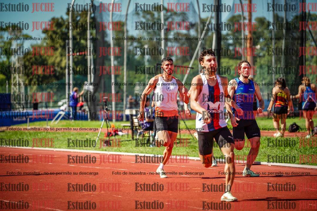 Fotos de los 400 m llanos de varones