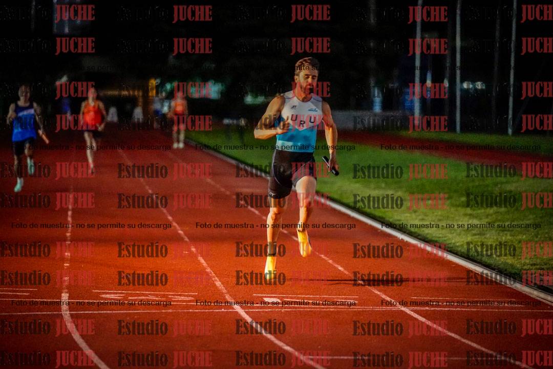 Fotos de las postas 4x100 m mixtas