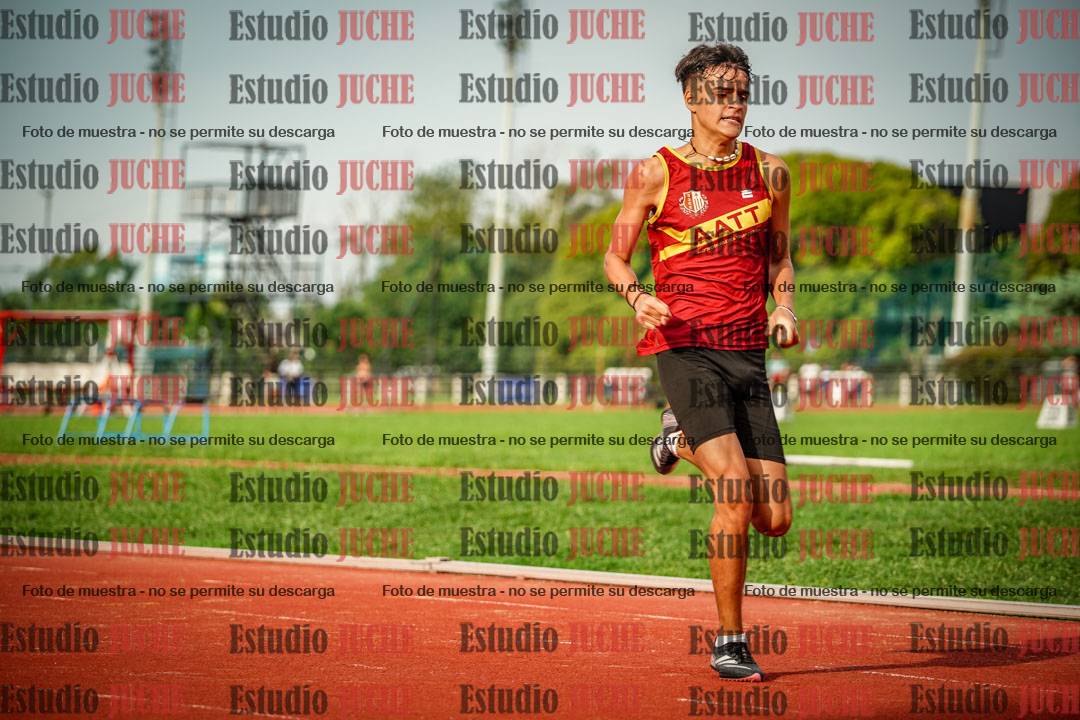 Fotos de los 400 m llanos de varones
