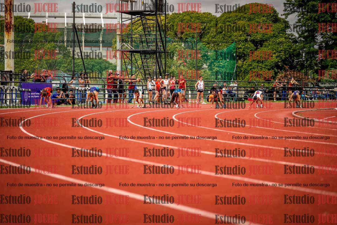 Fotos de los 150 m de mujeres