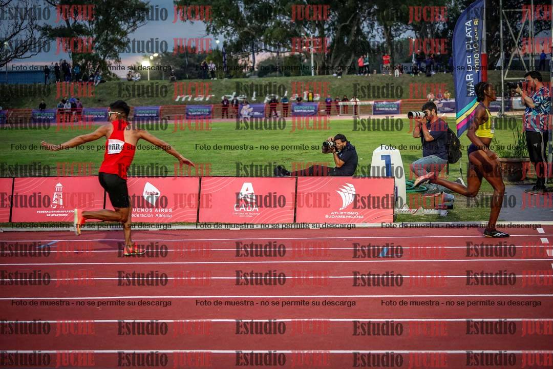 Fotos de los relevos 4x400 m mixtos