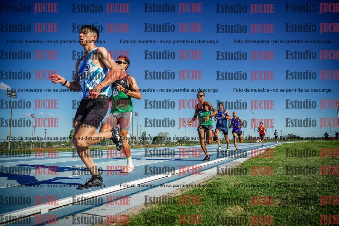 Fotos de los 3000 m llanos de varones