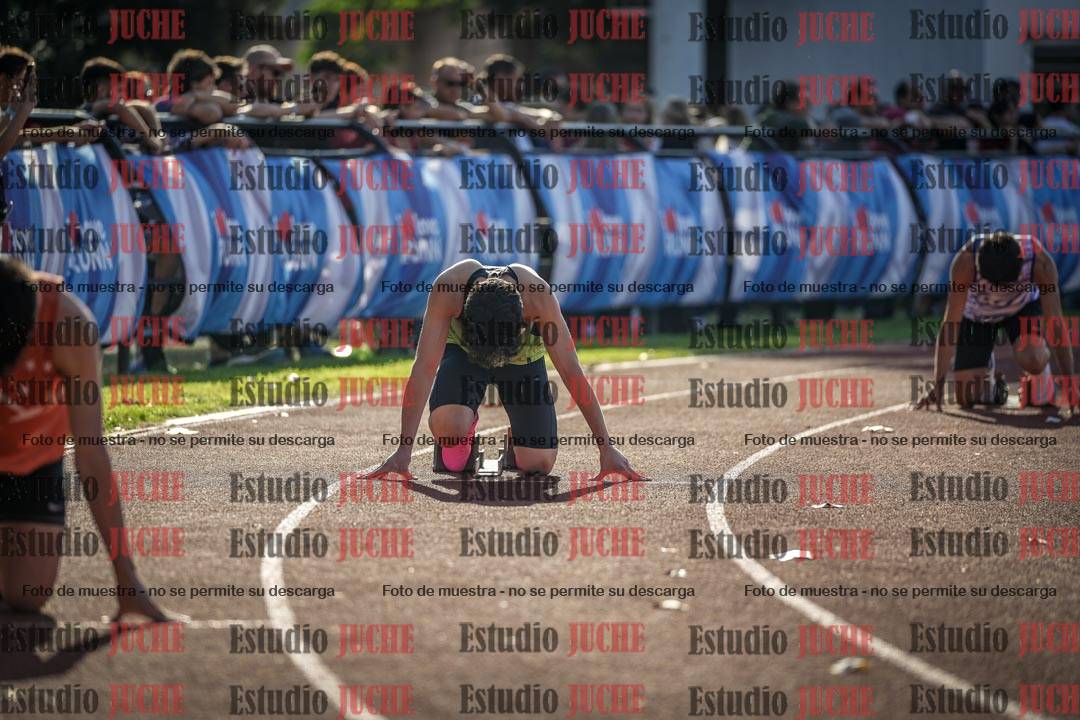 Fotos de los 400 m con vallas de varones