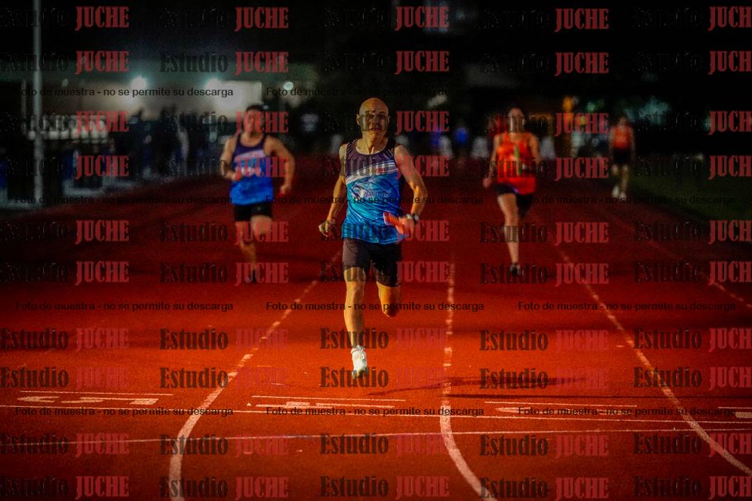 Fotos de las postas 4x100 m mixtas