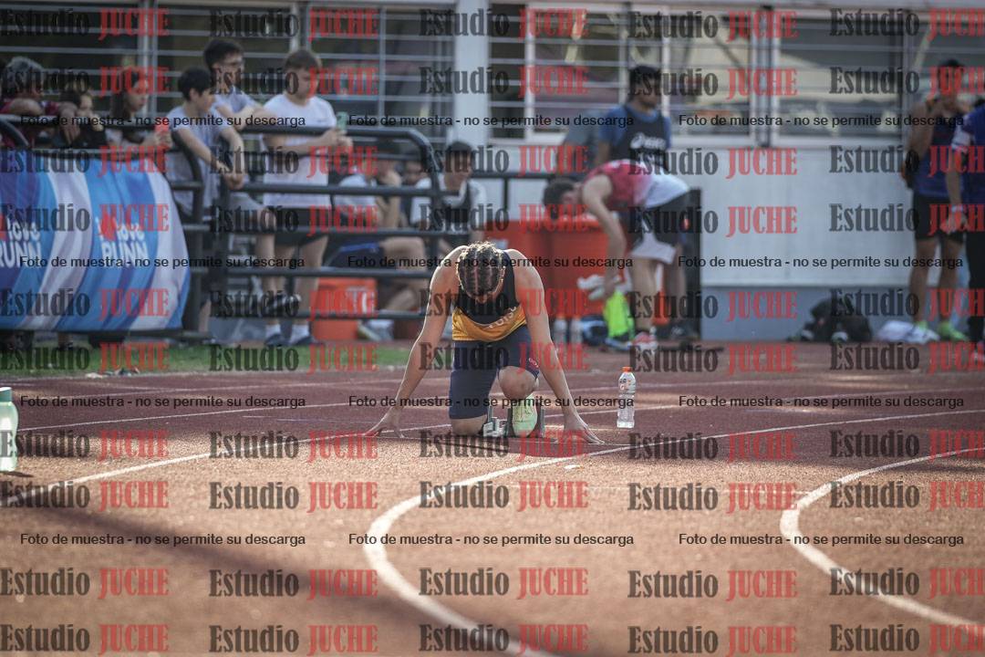 Fotos de los 400 m con vallas de varones