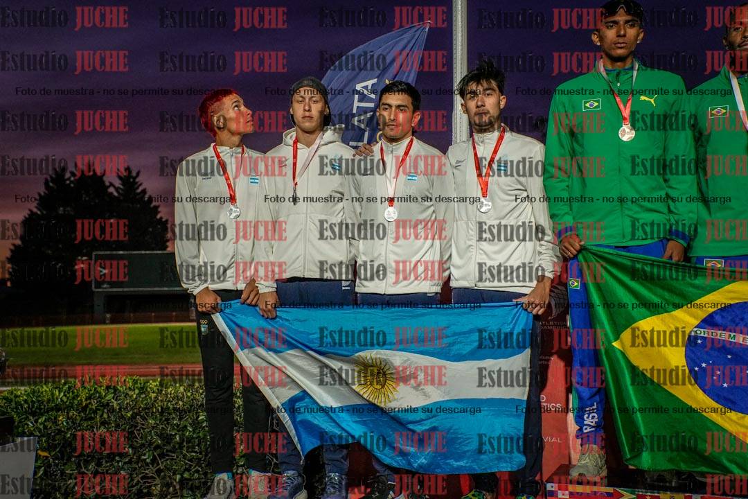 Fotos de algunos extras y podios del día 3