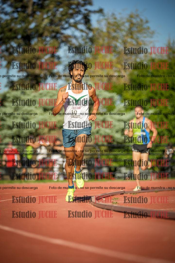 Fotos de los 3000 m llanos de varones