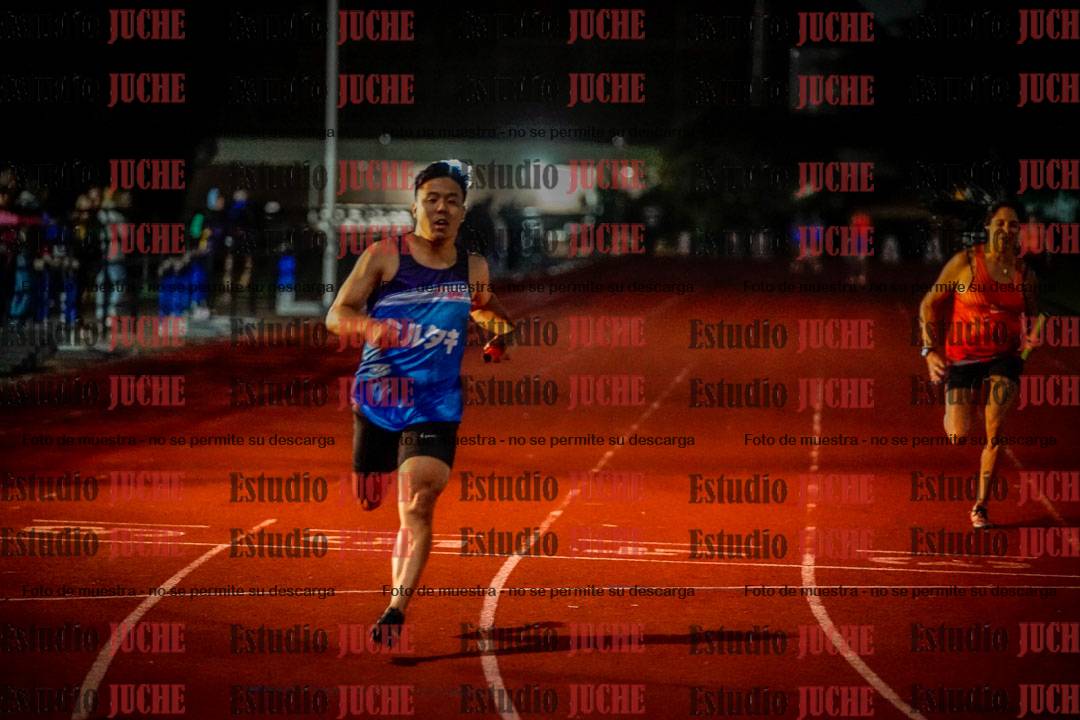 Fotos de las postas 4x100 m mixtas