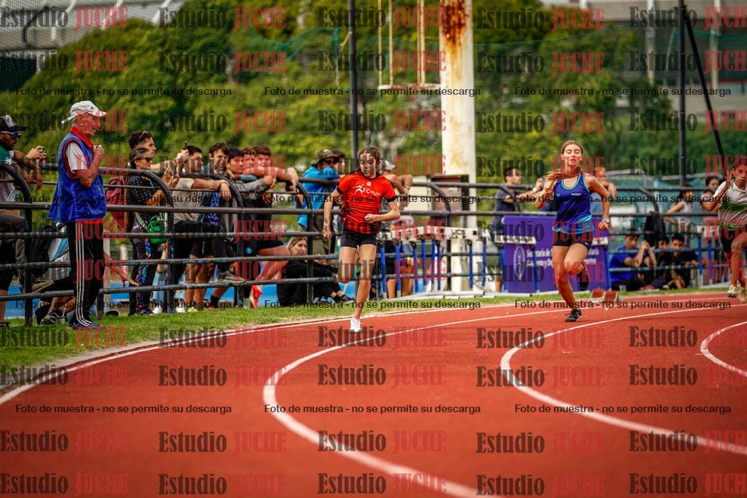 Fotos de los 150 m de mujeres