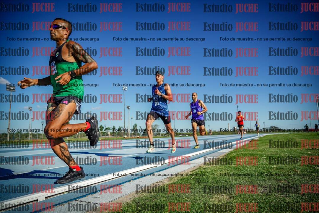 Fotos de los 3000 m llanos de varones