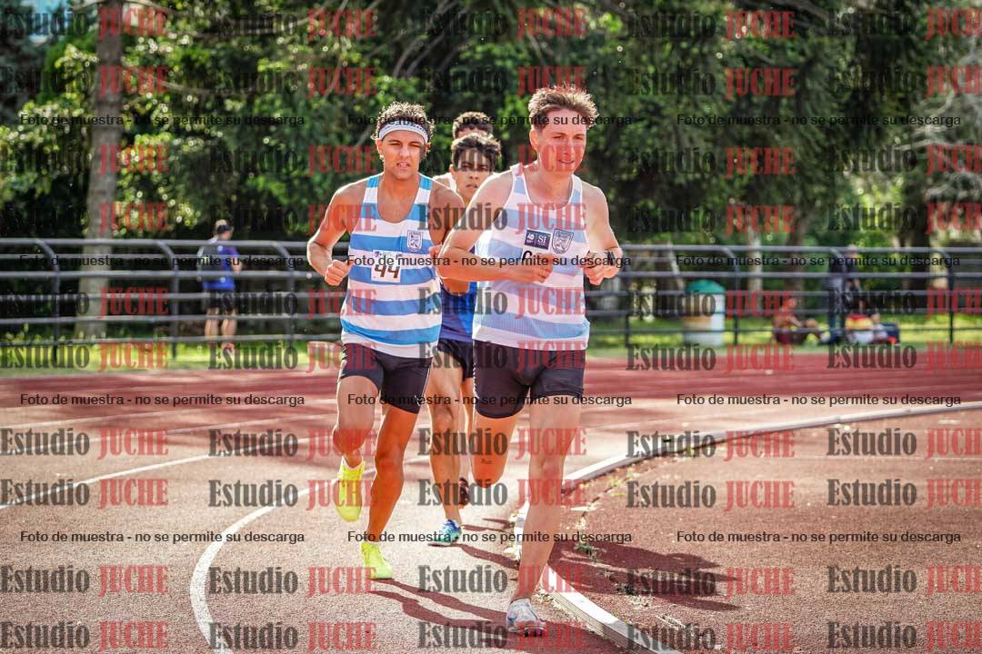 Fotos de los 3000 m llanos de varones