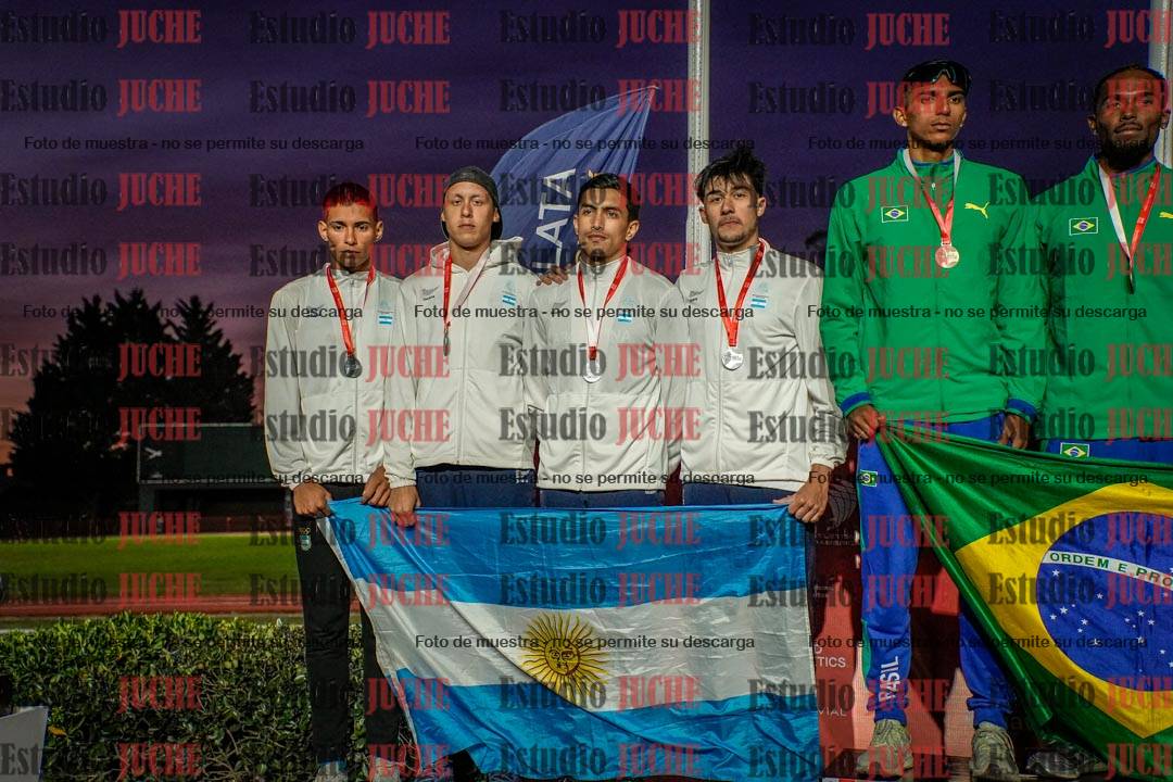 Fotos de algunos extras y podios del día 3