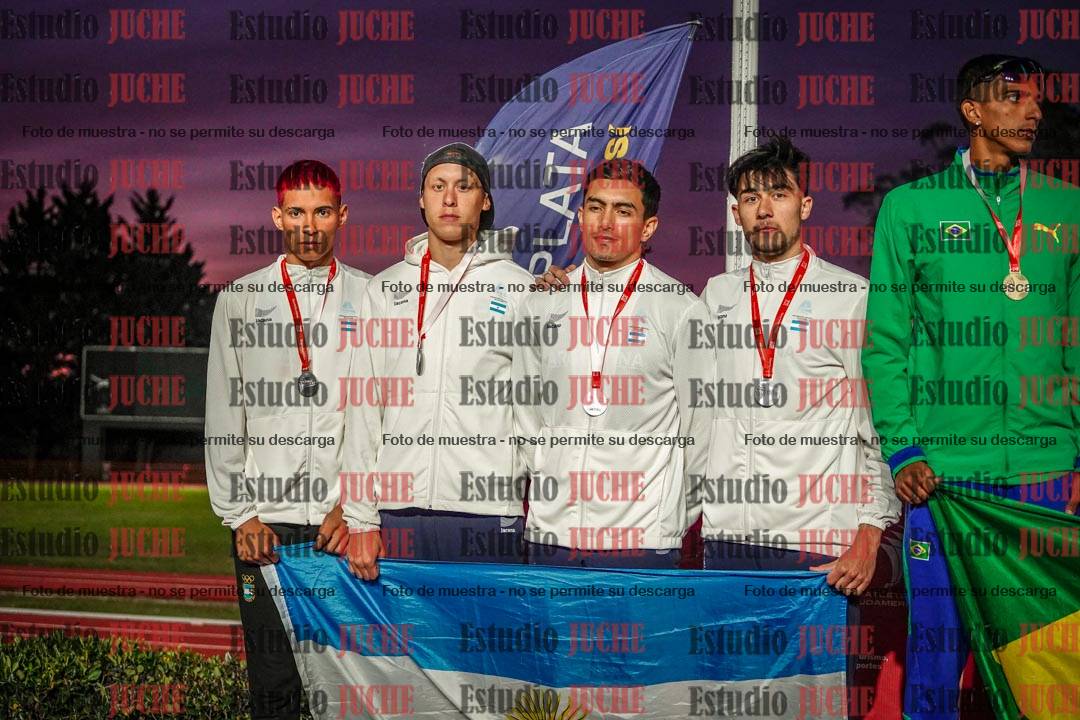 Fotos de algunos extras y podios del día 3
