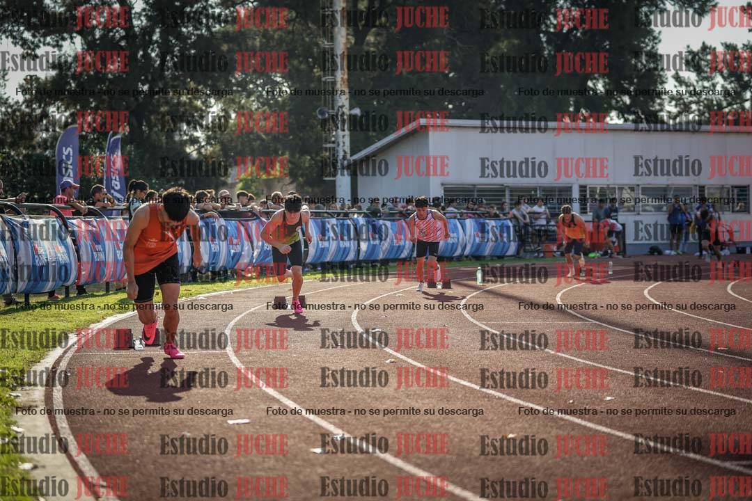 Fotos de los 400 m con vallas de varones