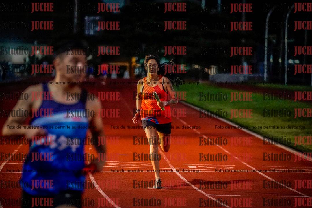 Fotos de las postas 4x100 m mixtas