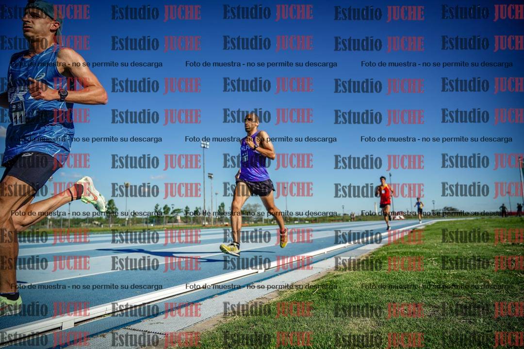 Fotos de los 3000 m llanos de varones
