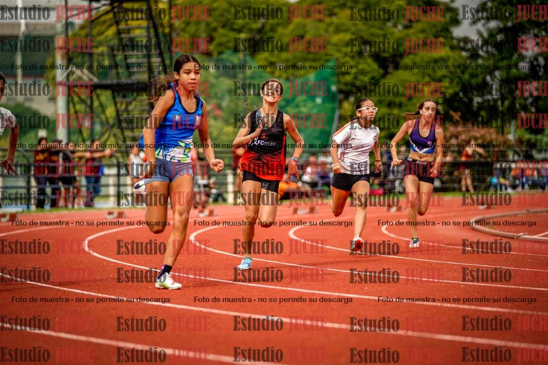 Fotos de los 150 m de mujeres