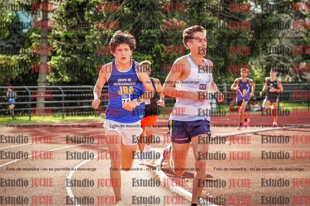 Fotos de los 3000 m llanos de varones