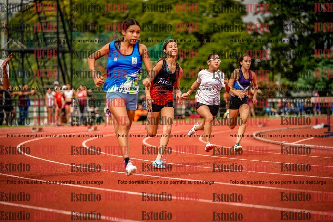 Fotos de los 150 m de mujeres