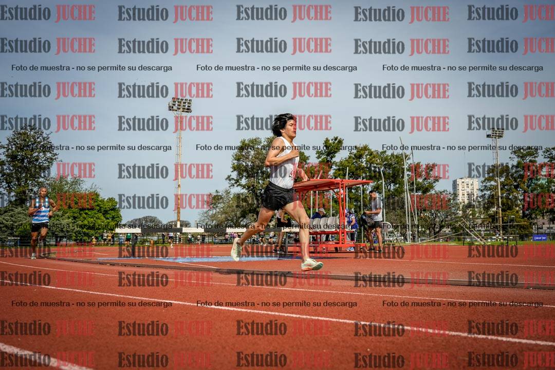 Fotos de los 3000 m llanos de varones