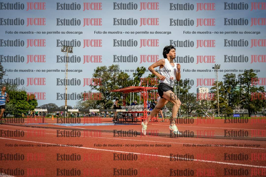 Fotos de los 3000 m llanos de varones