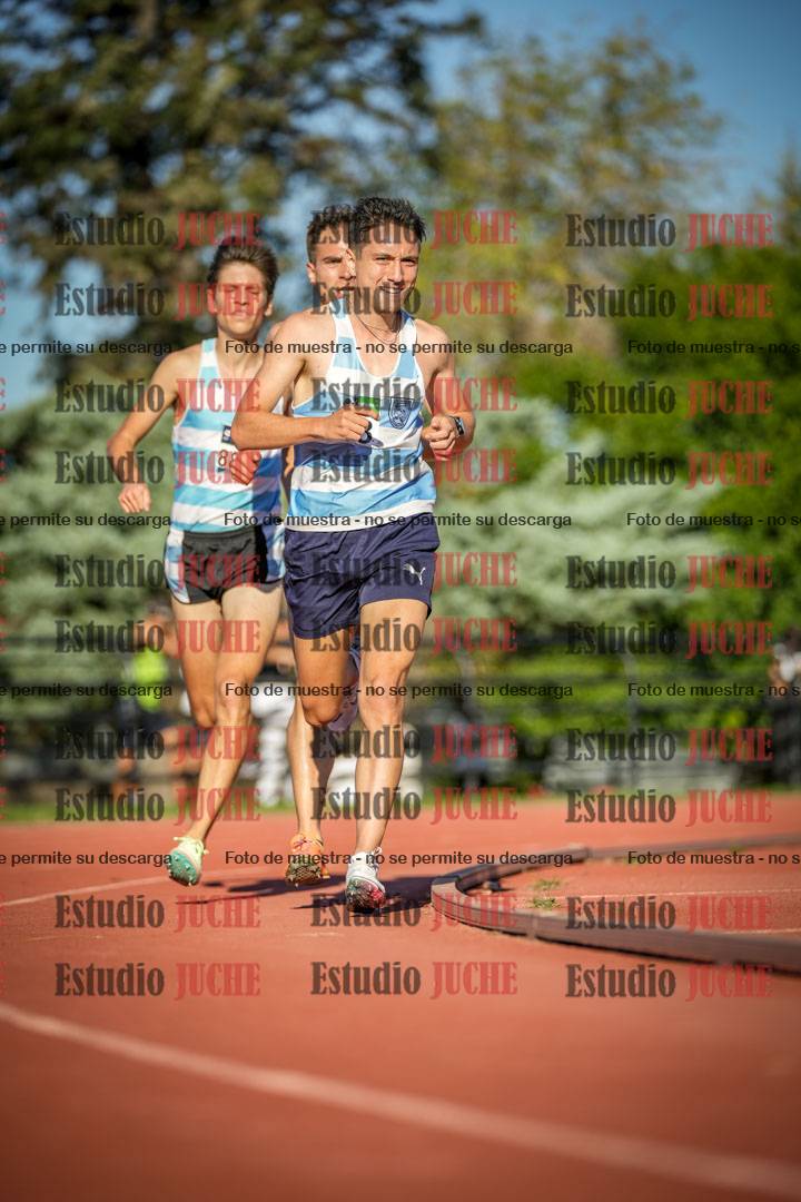 Fotos de los 3000 m llanos de varones