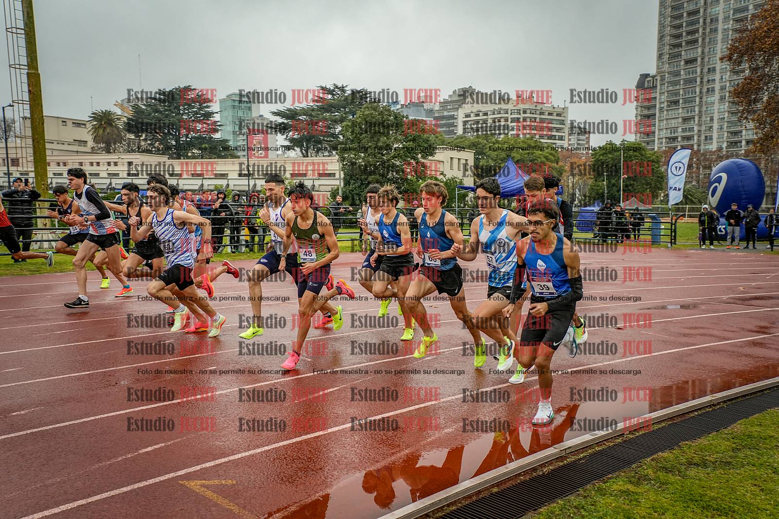 Fotos de los 1500 m llanos de varones