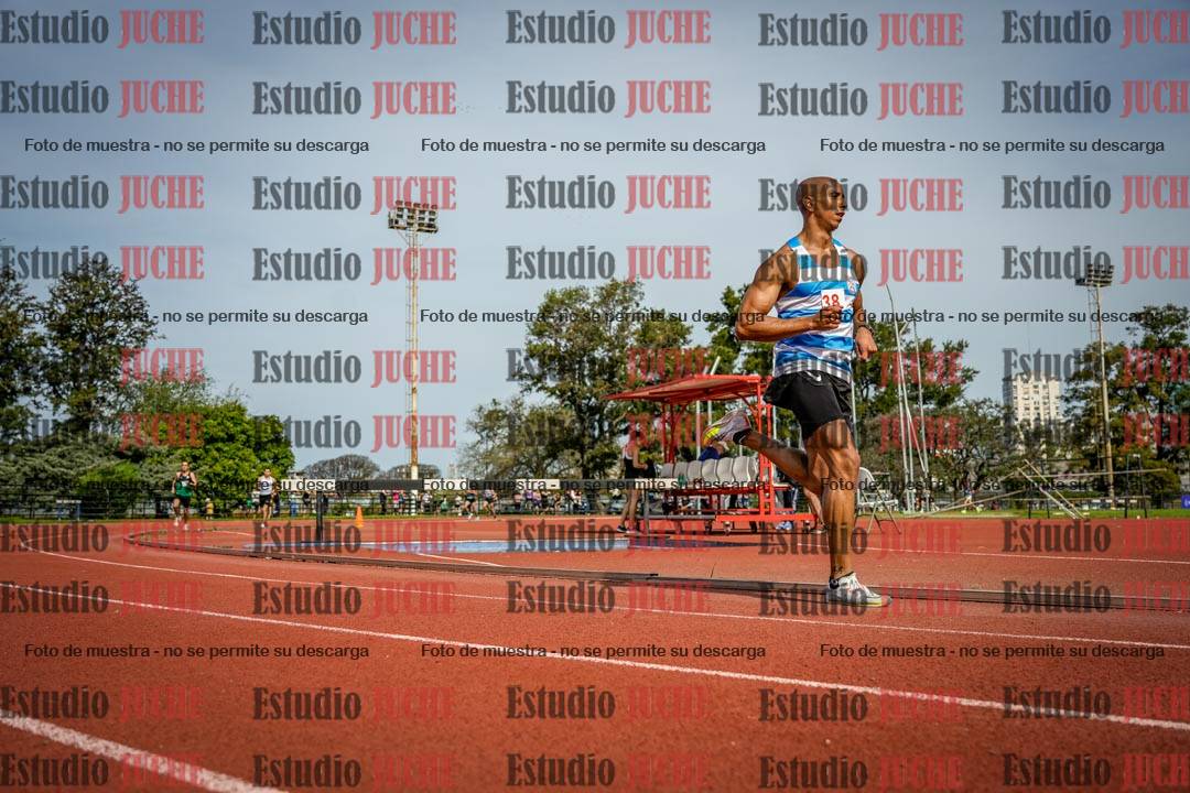 Fotos de los 3000 m llanos de varones