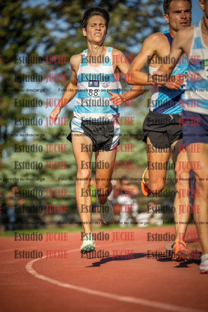 Fotos de los 3000 m llanos de varones