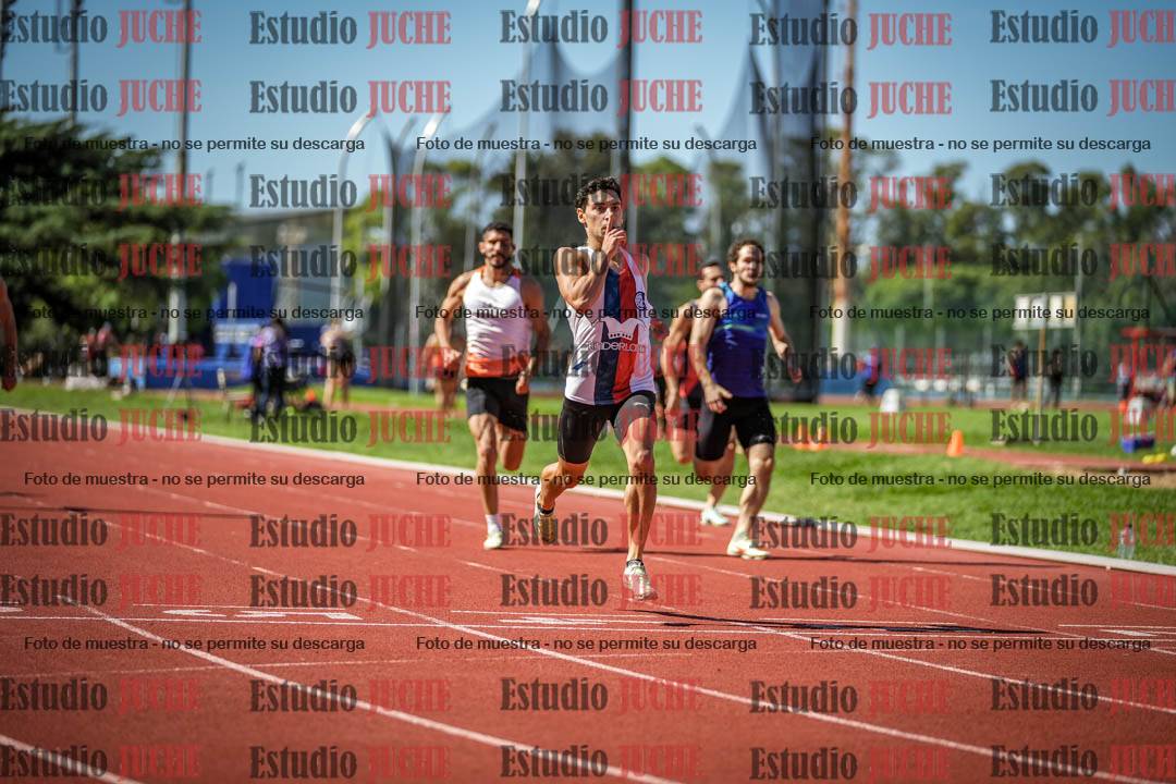Fotos de los 400 m llanos de varones