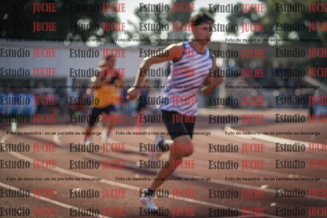 Fotos de los 400 m con vallas de varones