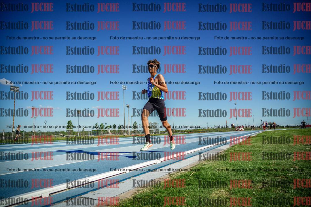 Fotos de los 3000 m llanos de varones