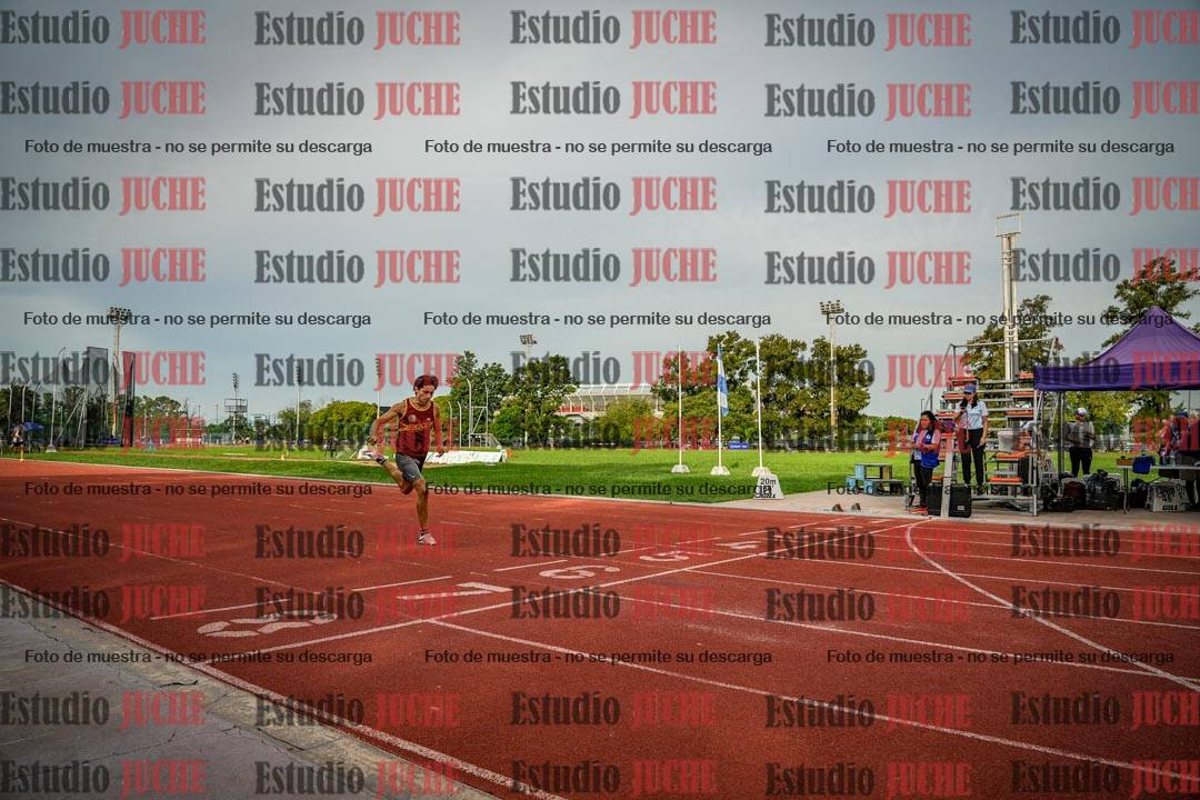 Fotos de los 400 m llanos de varones