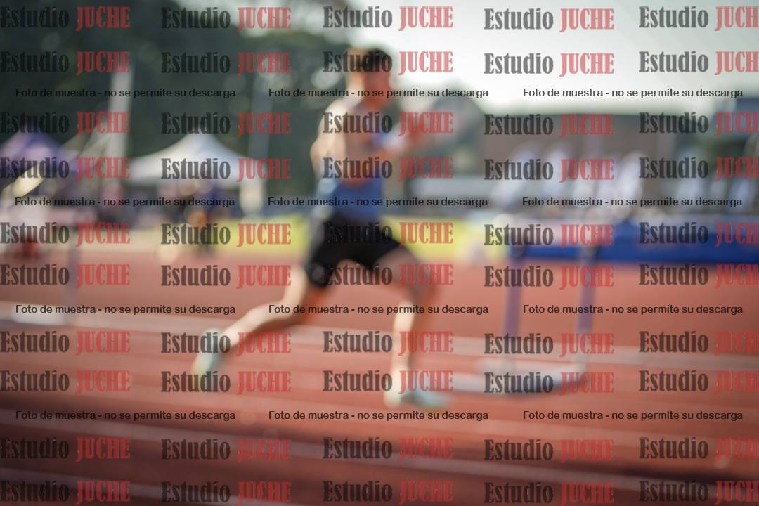 Fotos de los 400 m con vallas de varones