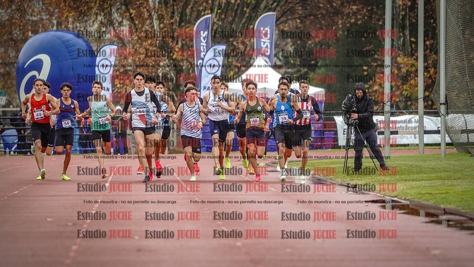 Fotos de los 1500 m llanos de varones