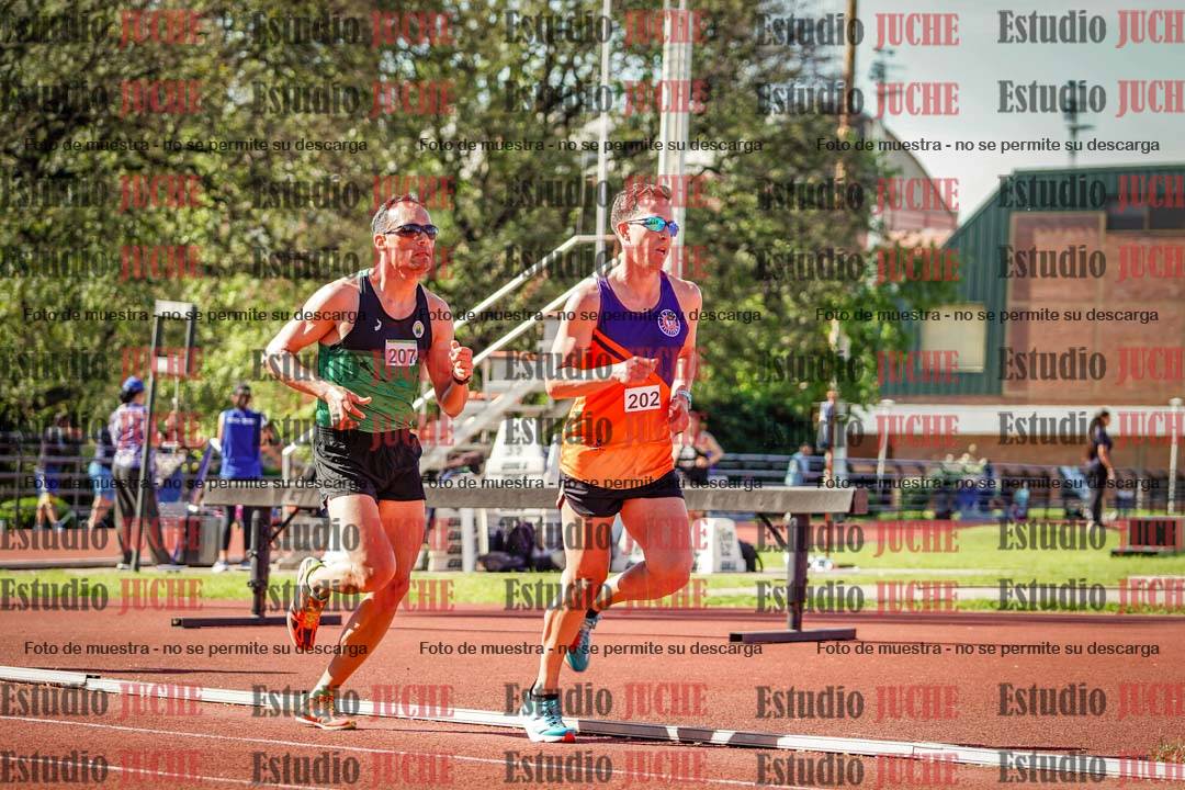 Fotos de los 5000 m llanos de mujeres y varones