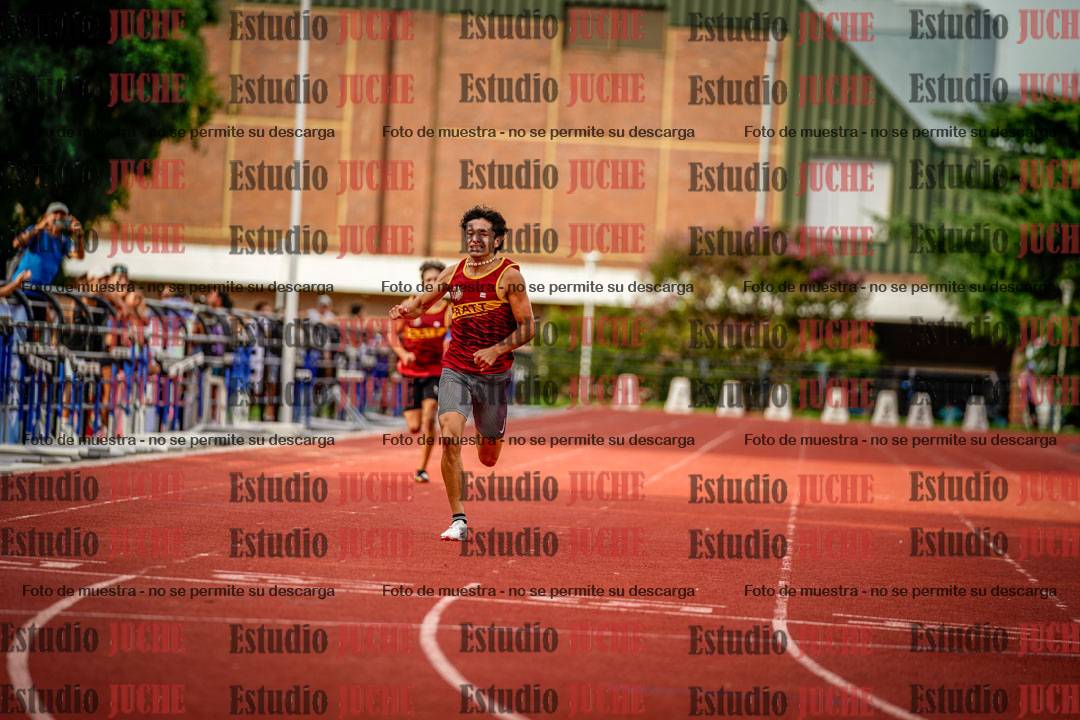 Fotos de los 400 m llanos de varones
