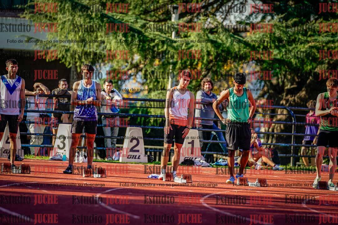 Fotos de los 100 m llanos de varones - FINAL