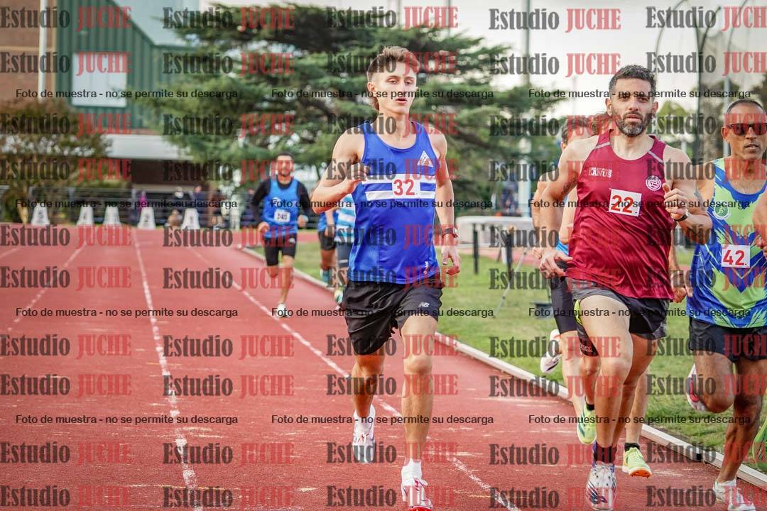 Fotos de los 1500 m llanos de varones