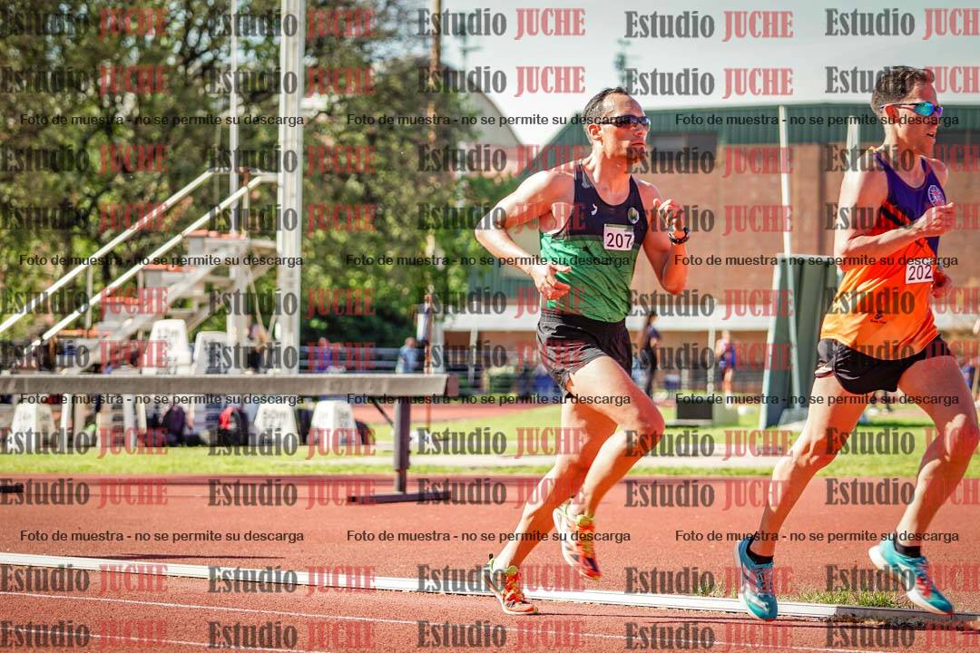 Fotos de los 5000 m llanos de mujeres y varones
