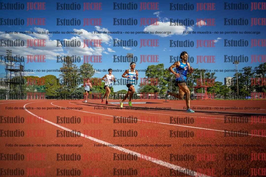 Fotos de los 3000 m llanos de varones