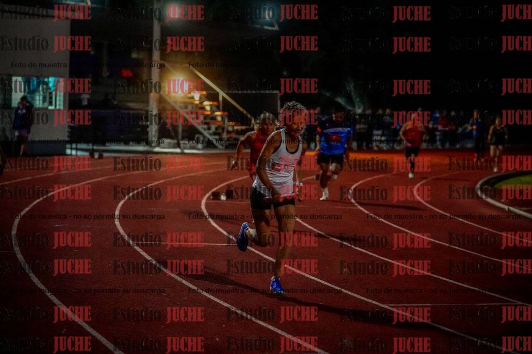 Fotos de las postas 4x100 m mixtas