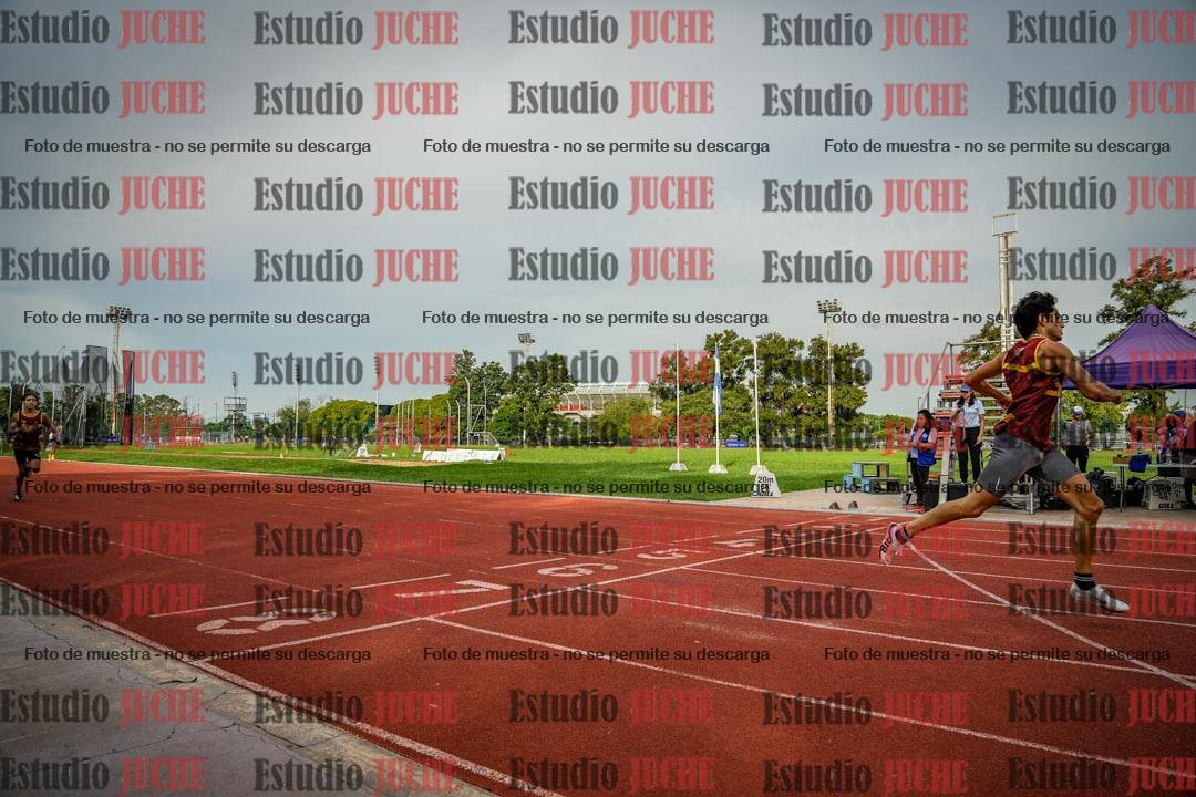 Fotos de los 400 m llanos de varones