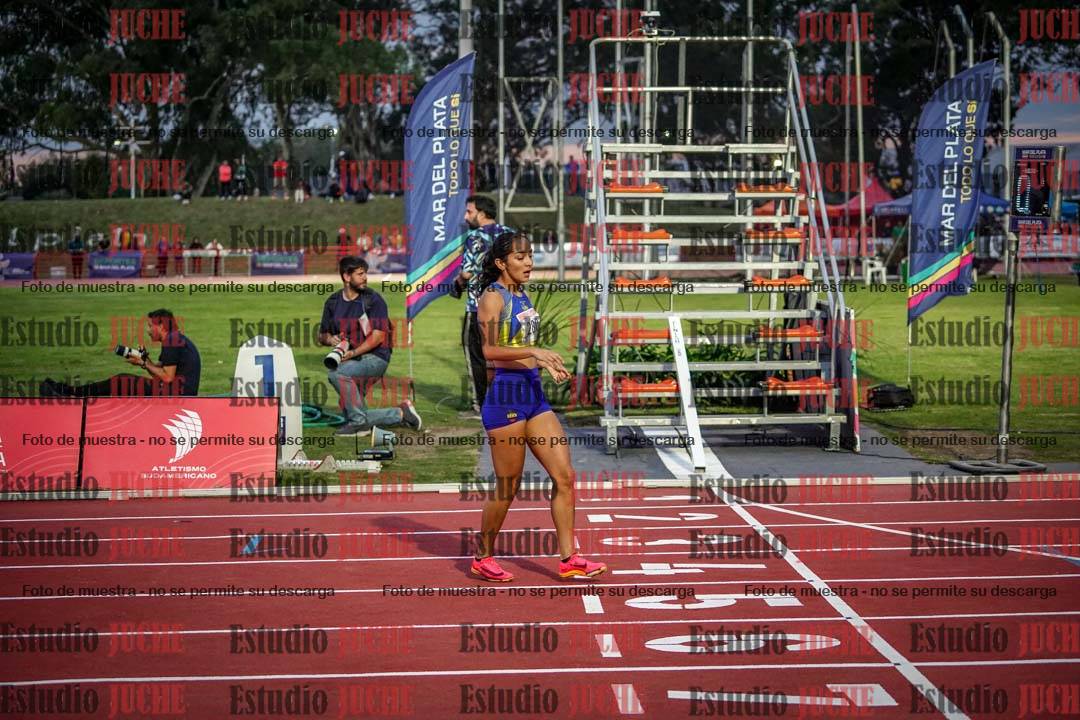 Fotos de los relevos 4x400 m mixtos