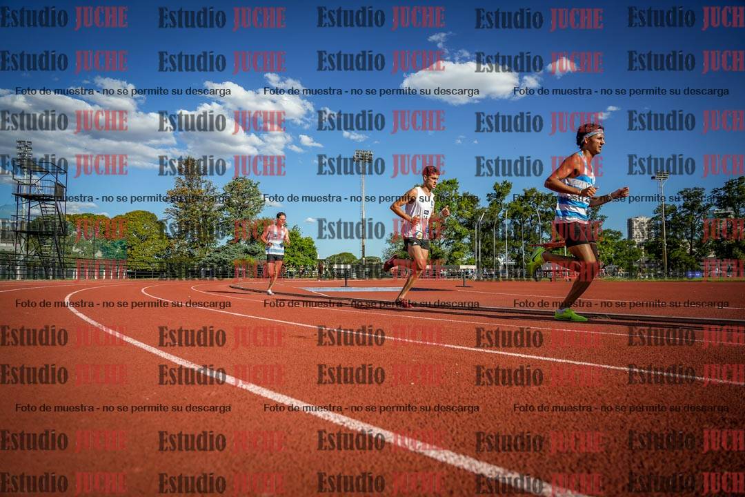 Fotos de los 3000 m llanos de varones