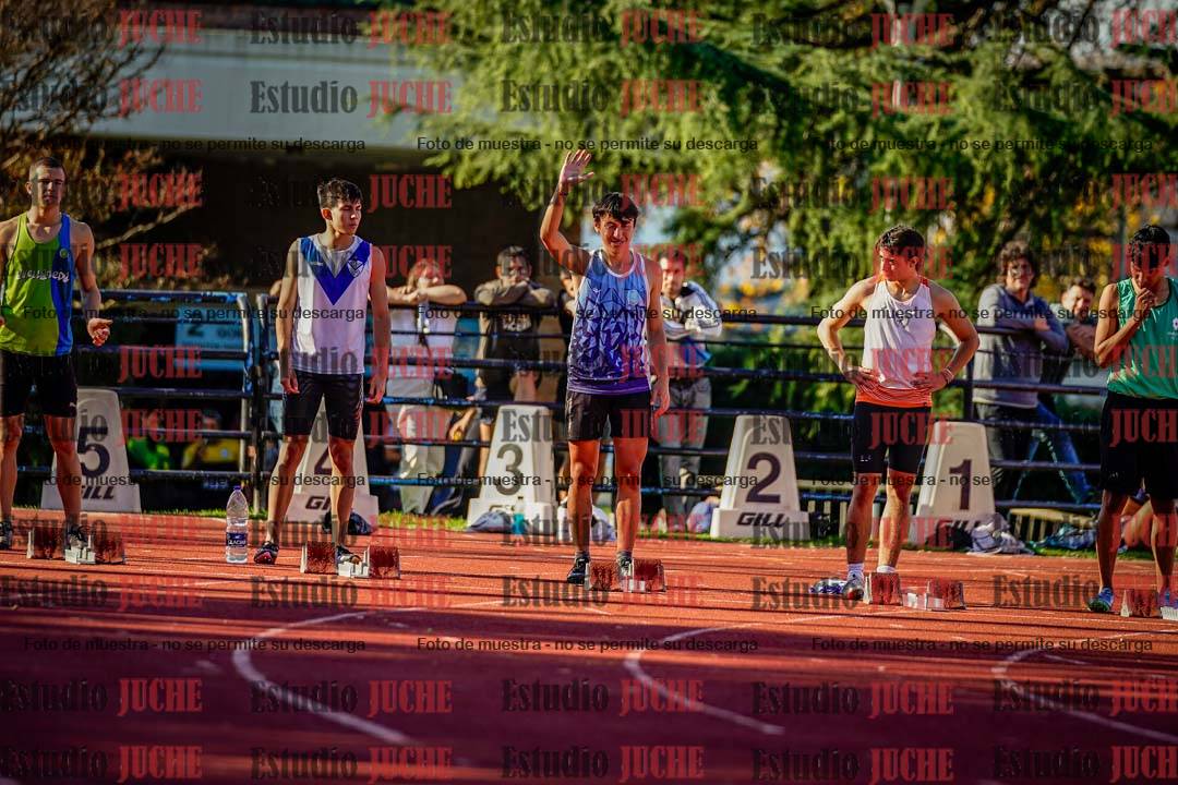 Fotos de los 100 m llanos de varones - FINAL
