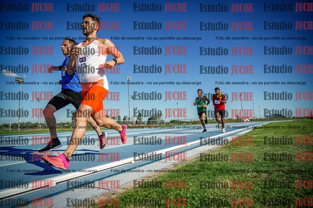 Fotos de los 3000 m llanos de varones