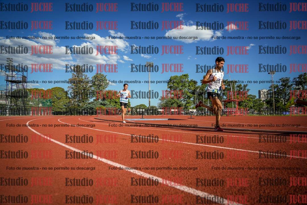 Fotos de los 3000 m llanos de varones