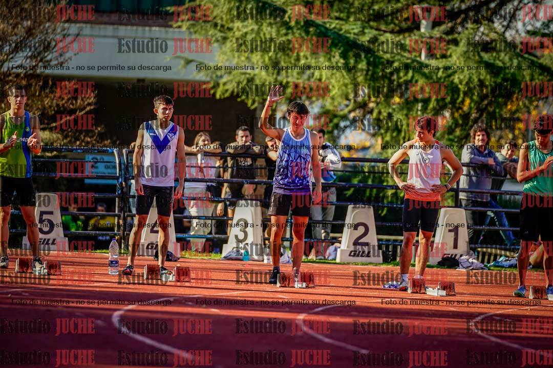 Fotos de los 100 m llanos de varones - FINAL