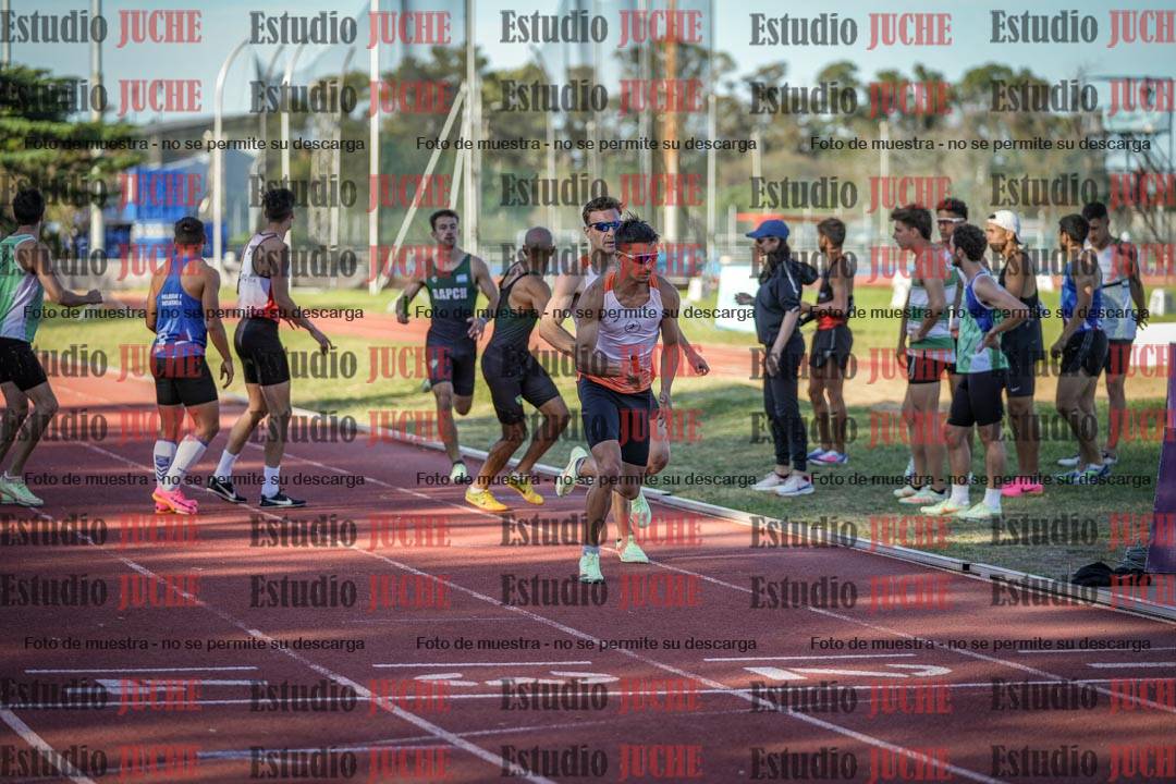 Fotos de las Postas 4x400 m de varones